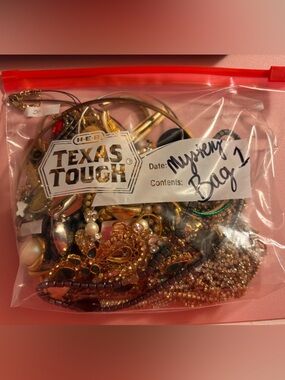 Assorted Women’s Gold-Tone Jewelry Mix - Fashion Accessory Set